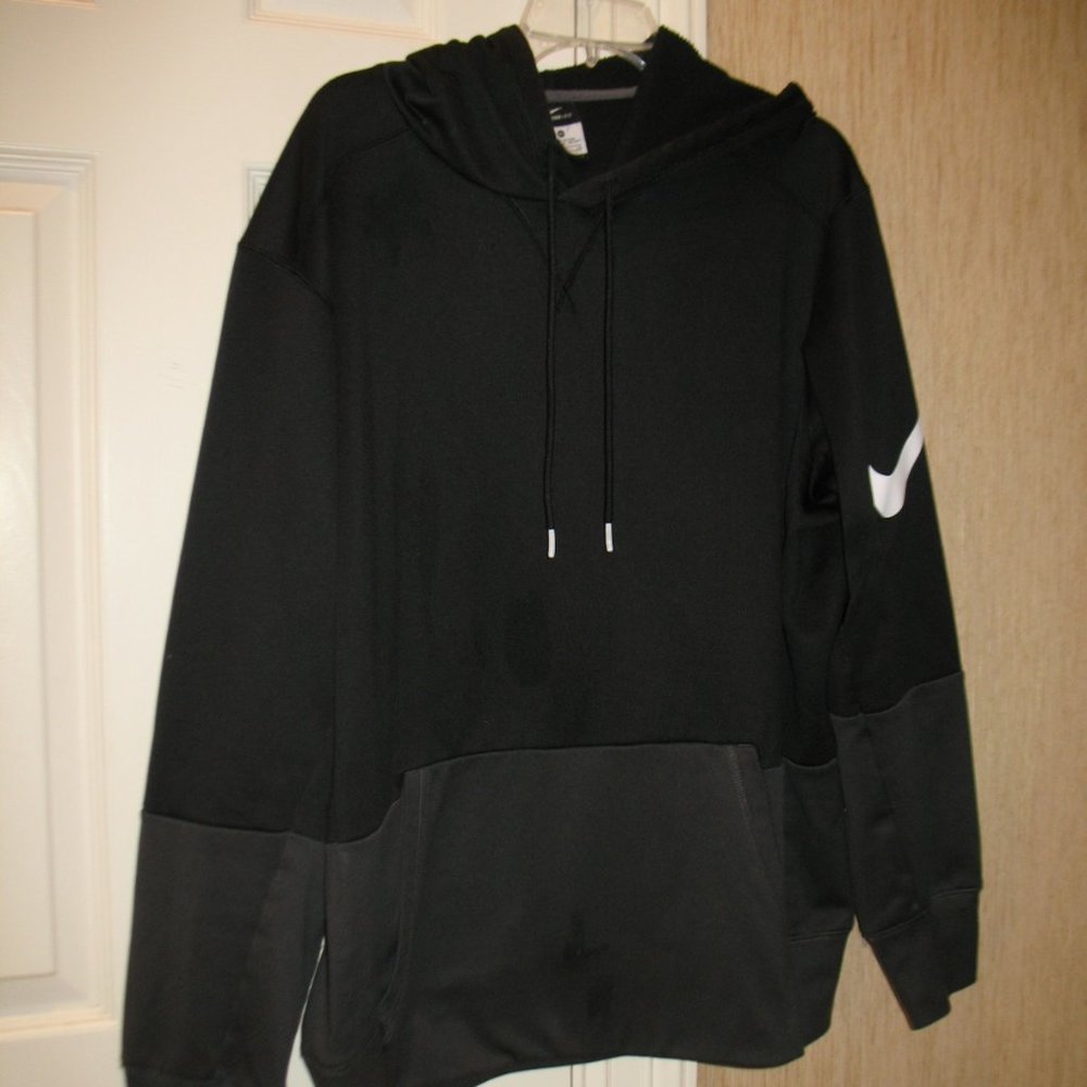 NIKE THERMA-FIT BLACK HOODED JACKET -XL
